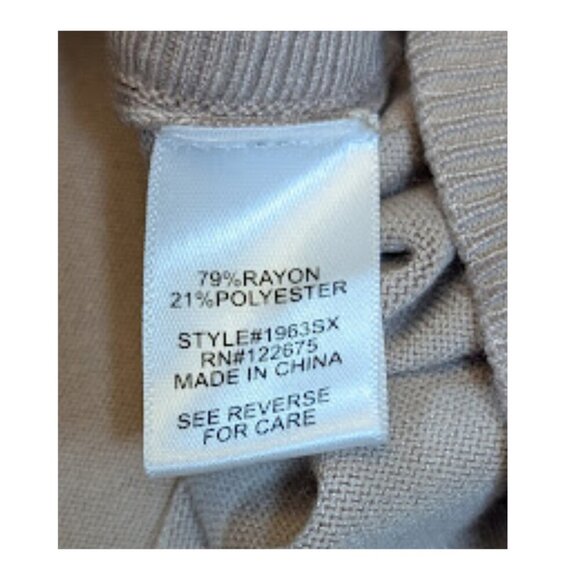 Letty & Me Button-Side Sweater – Size XL (NWT) - Picture 9 of 12